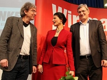 Foto vom Landesparteitag mit Ruediger Sagel Sahra Wagenknecht Bernd Riexinger